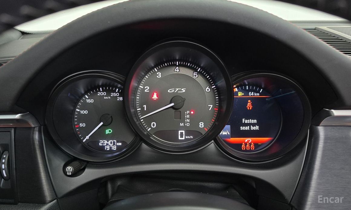 Macan 2. 9 GTS95B 9