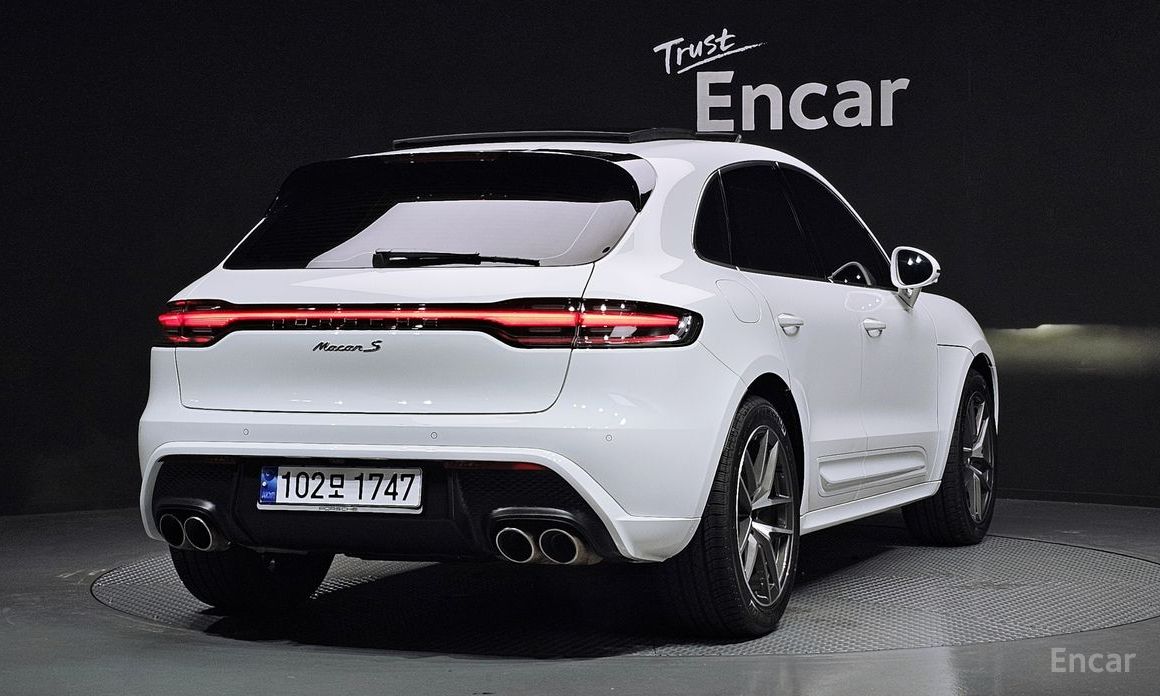 Macan 2. 9 S 4