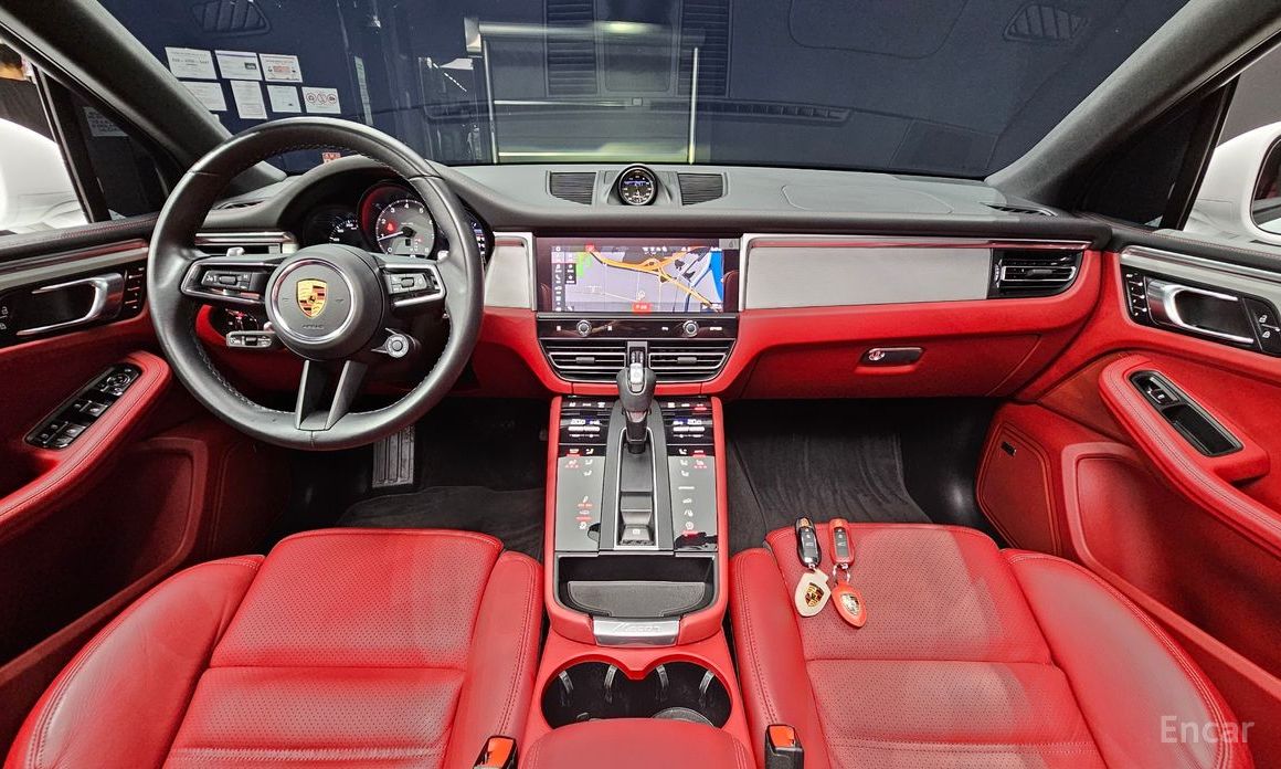 Macan 2. 9 S 8