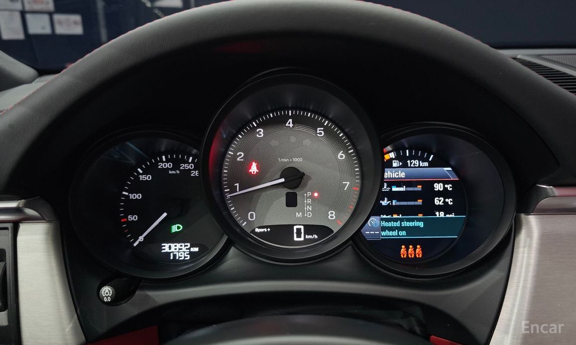 Macan 2. 9 S 9