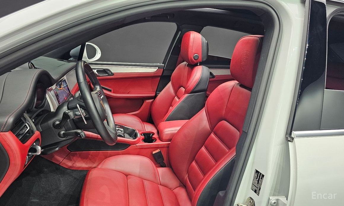 Macan 2. 9 S 10