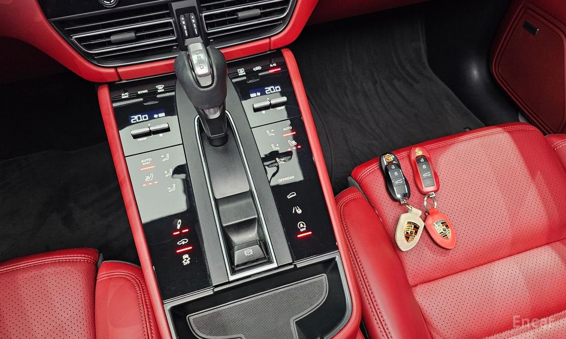 Macan 2. 9 S 18