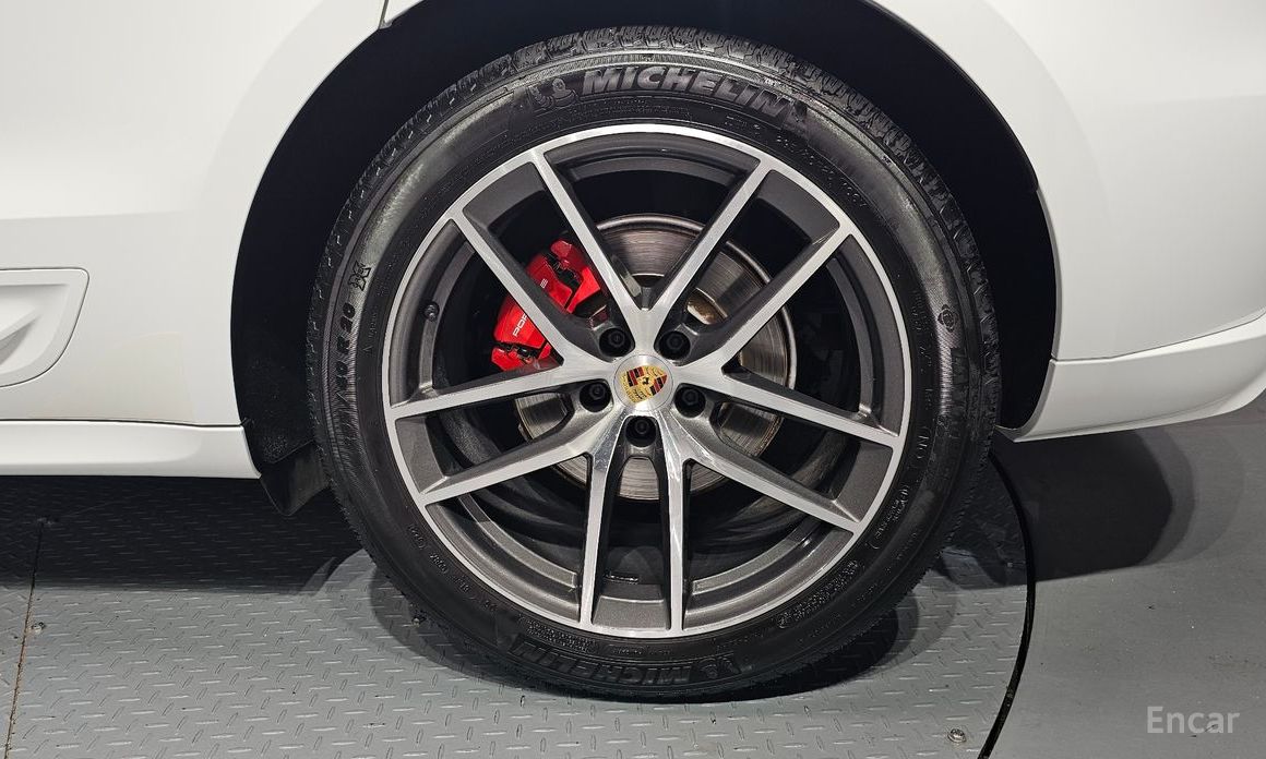 Macan 2. 9 S 20