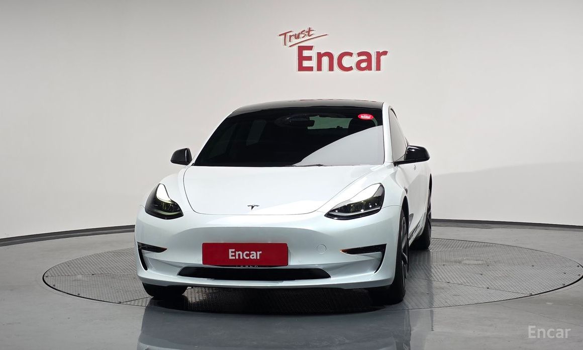 Model 3RWD 4