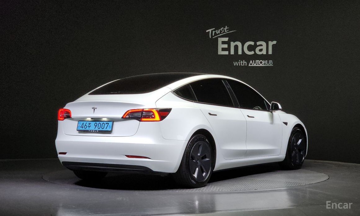 Model 3RWD 3