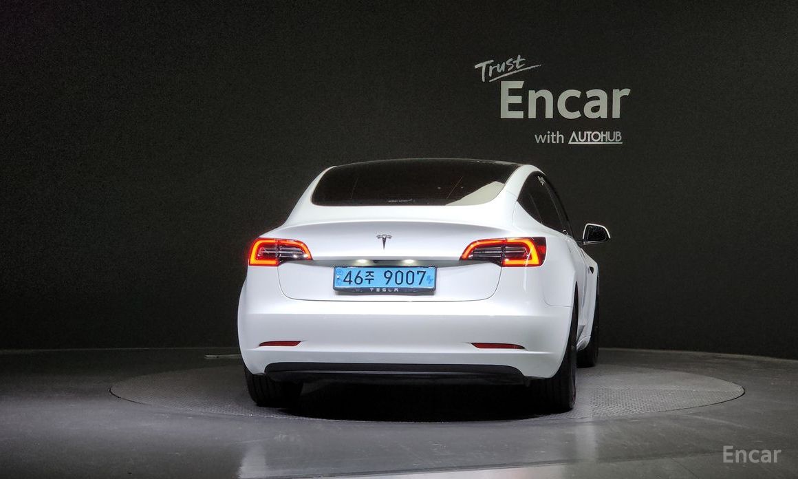 Model 3RWD 5