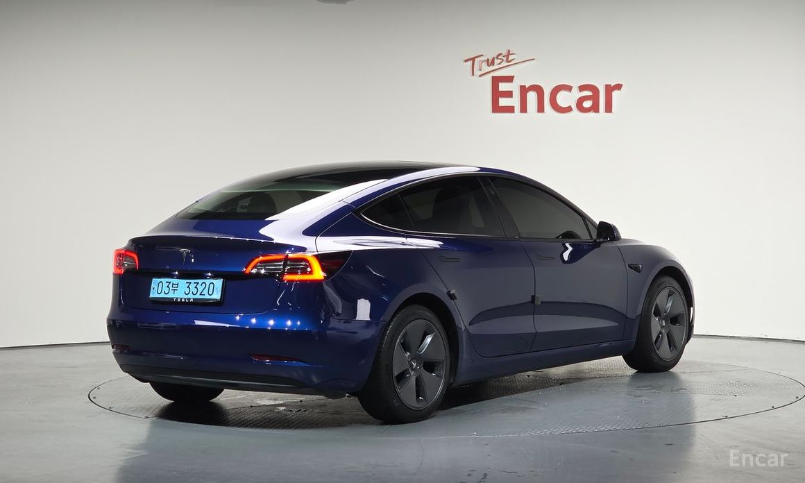 Model 3RWD 3