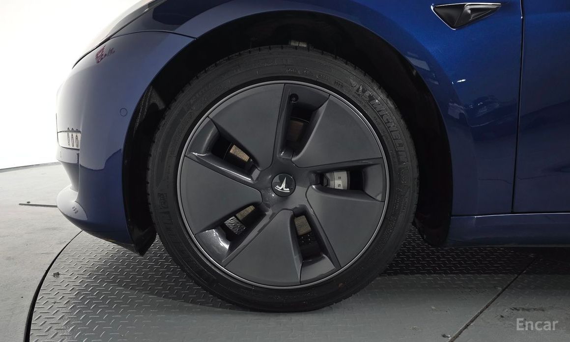 Model 3RWD 6