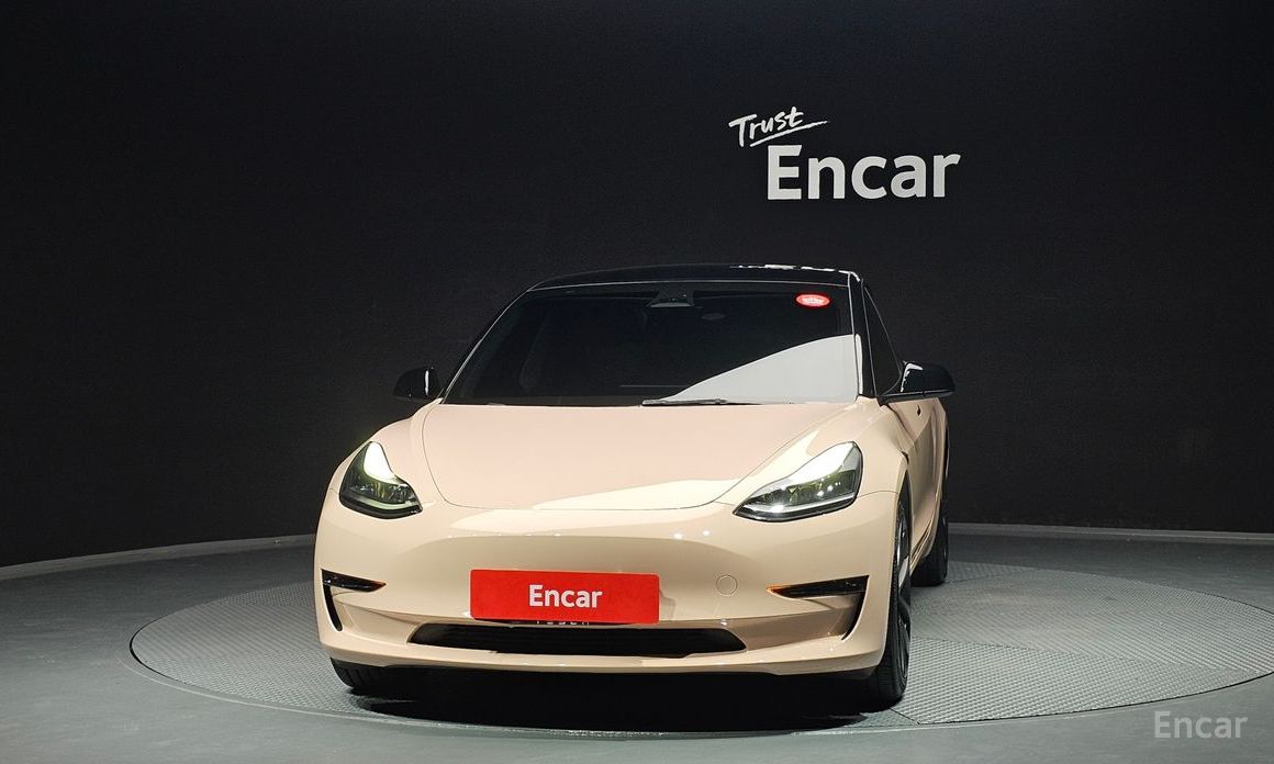 Model 3RWD 4