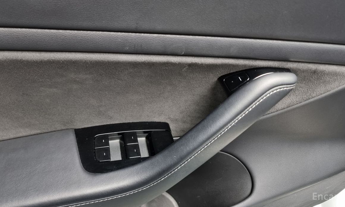 Model 3 Long Range 18