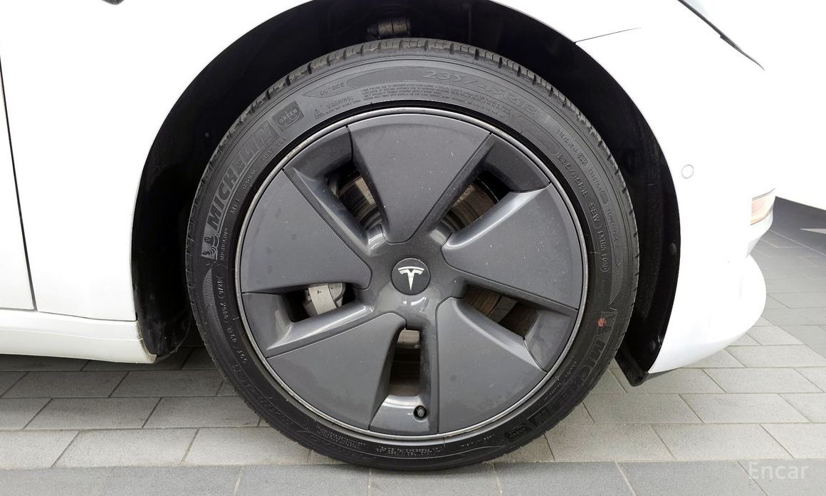 Tesla Model 3 Long Range №6