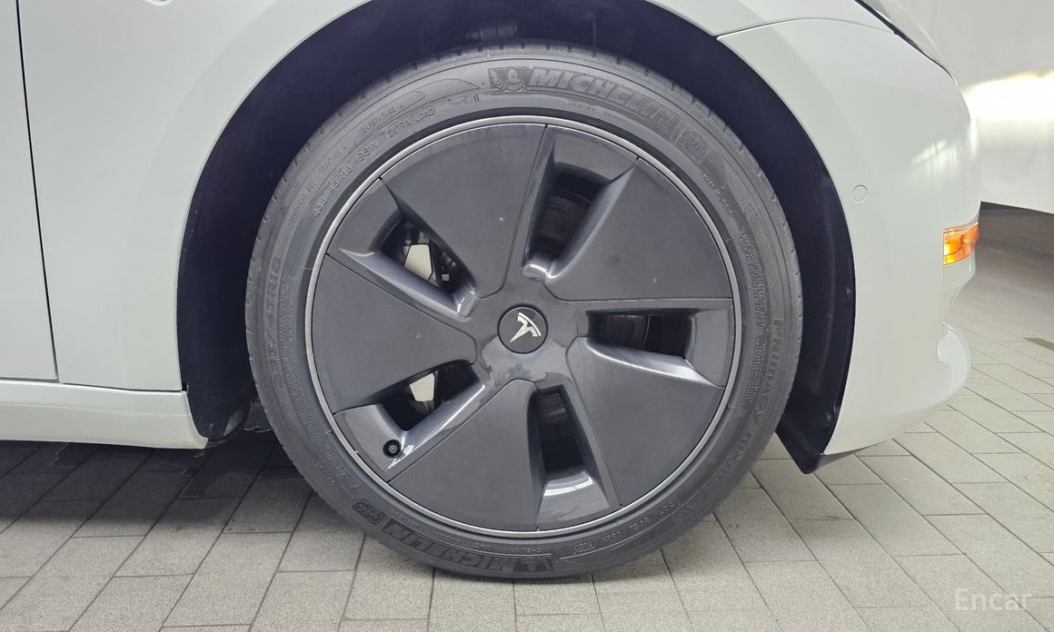 Tesla Model 3 Long Range №6