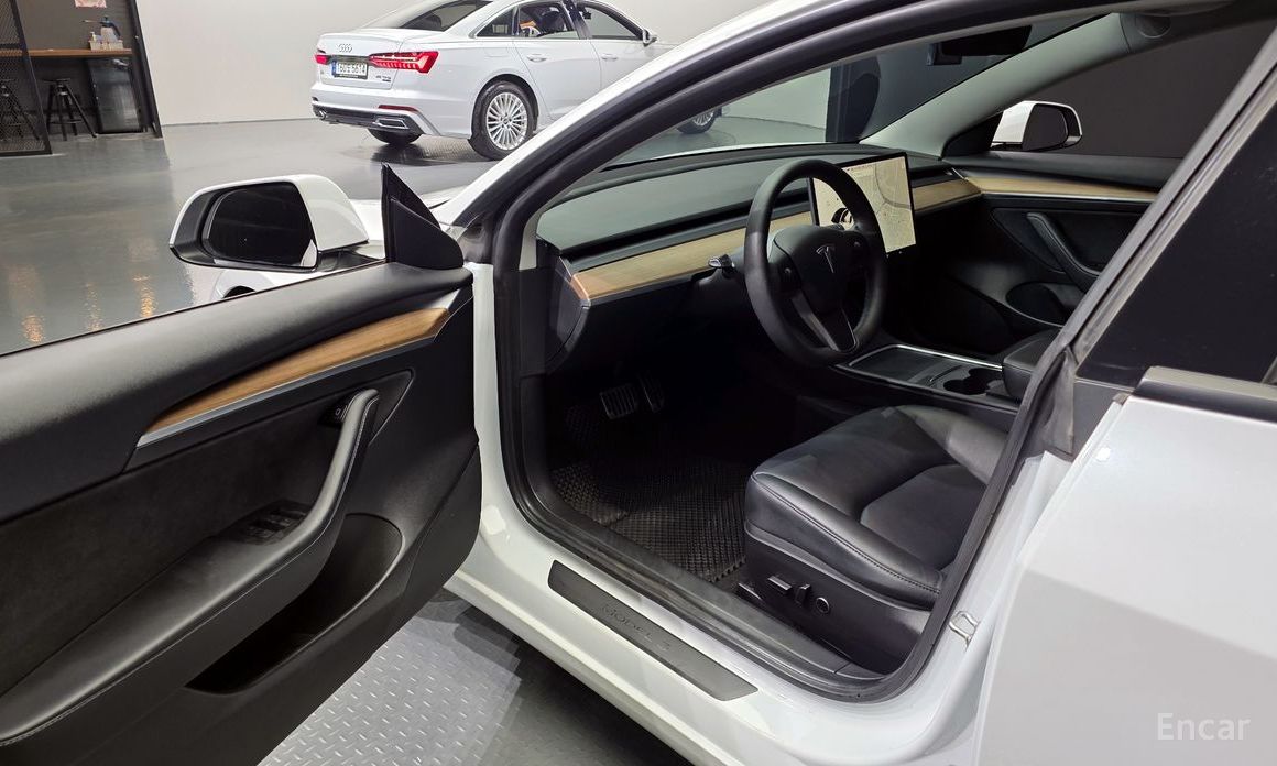 Tesla Model 3 Long Range №11