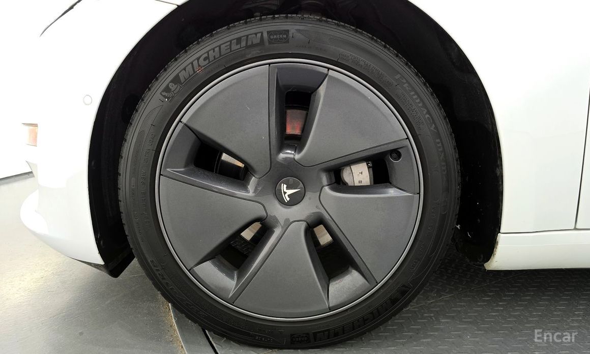 Tesla Model 3 Long Range №6