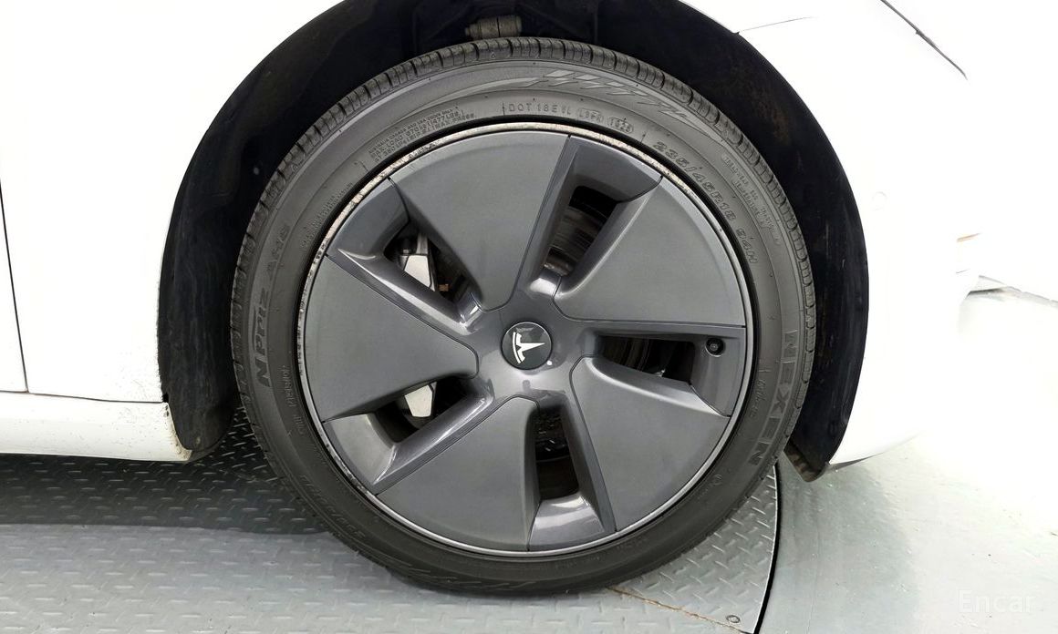 Tesla Model 3 Long Range №6