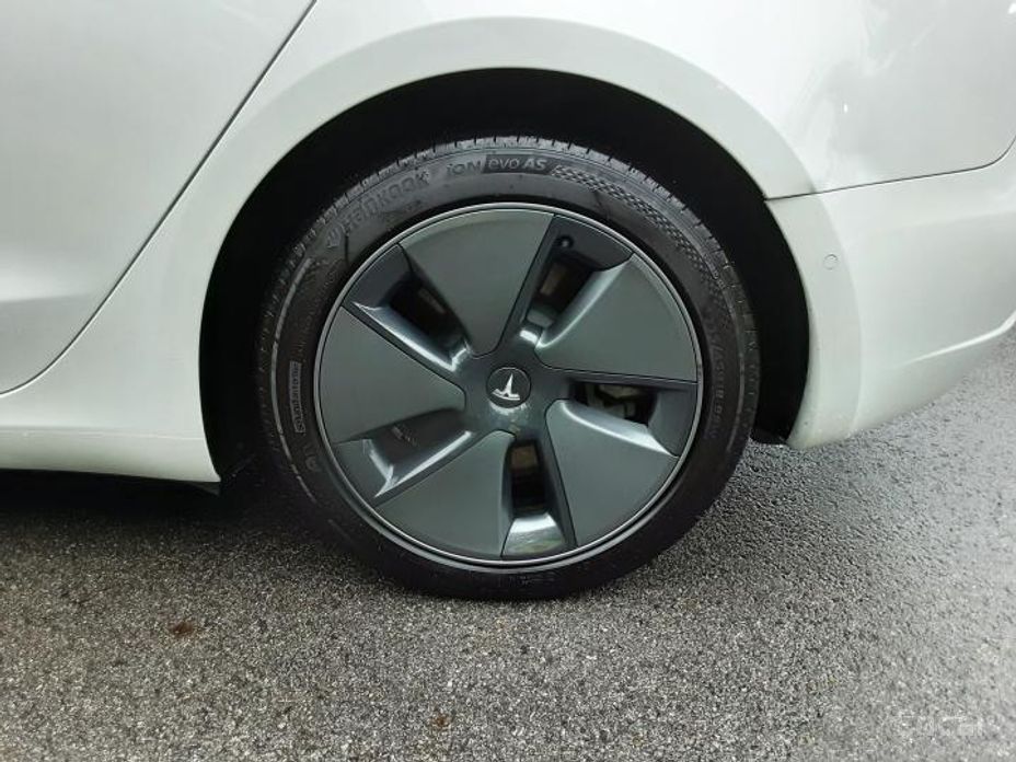 Model 3 Long Range 16