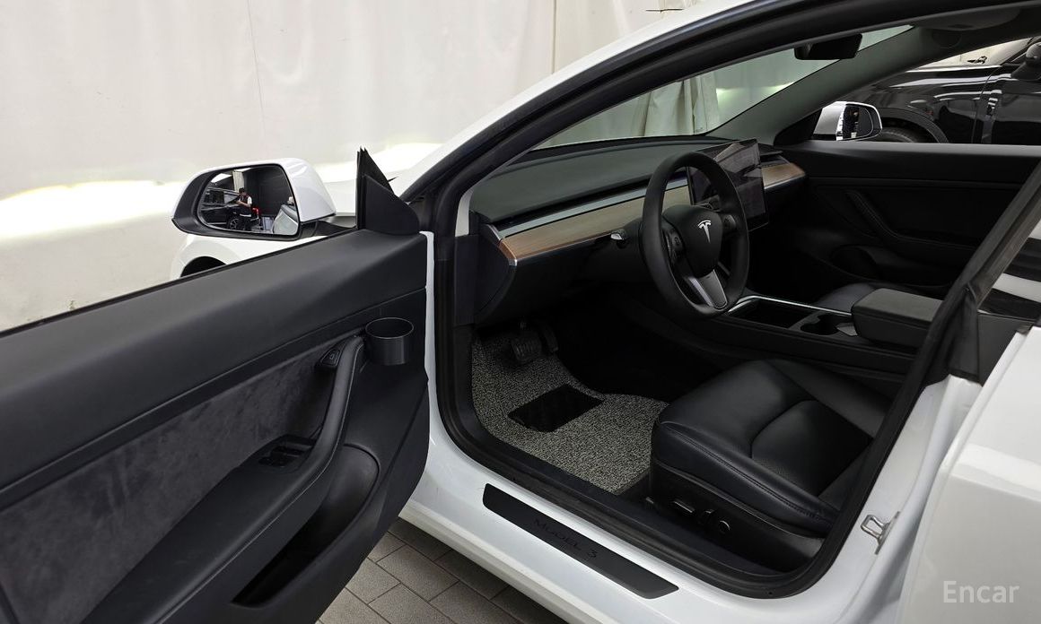 Model 3 Standard Range Plus 11