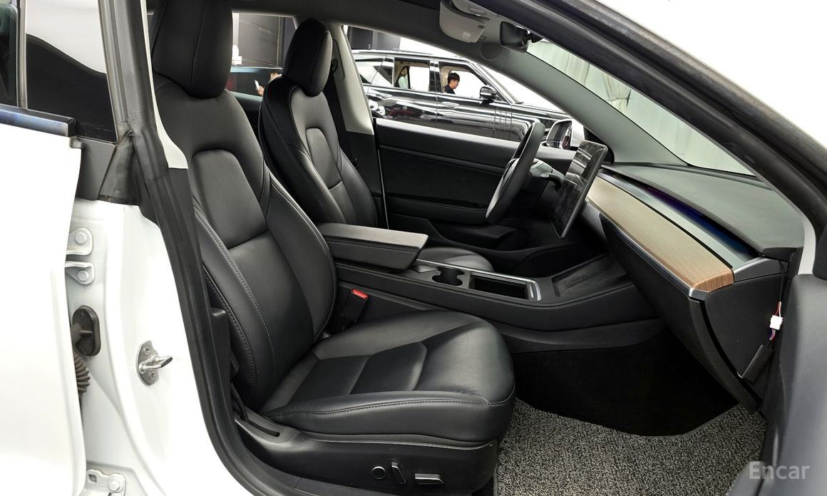 Model 3 Standard Range Plus 12