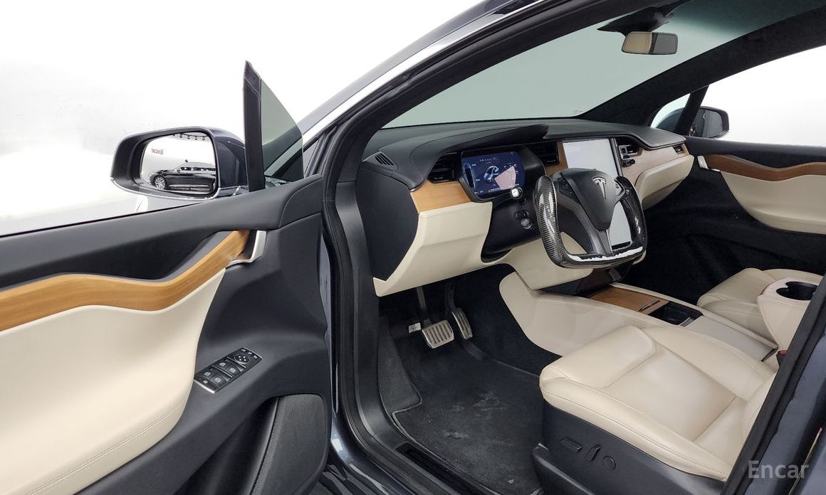 Model X Long Range 11