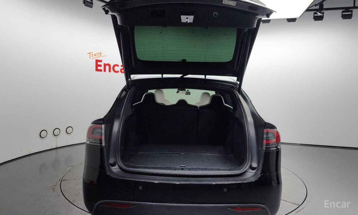 Model X Long Range 21