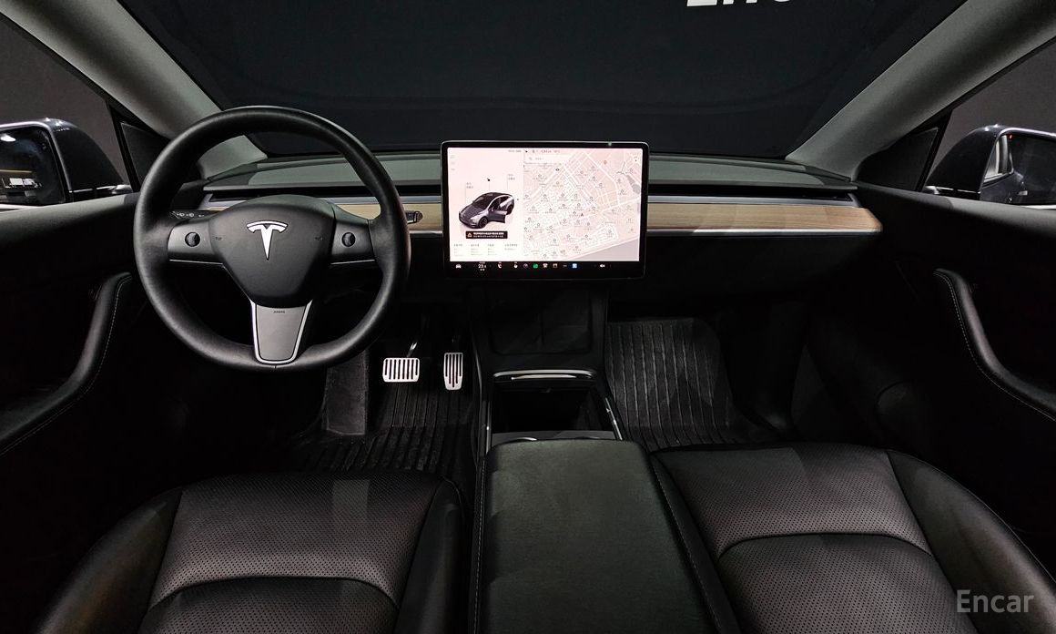 Model Y Long Range 8