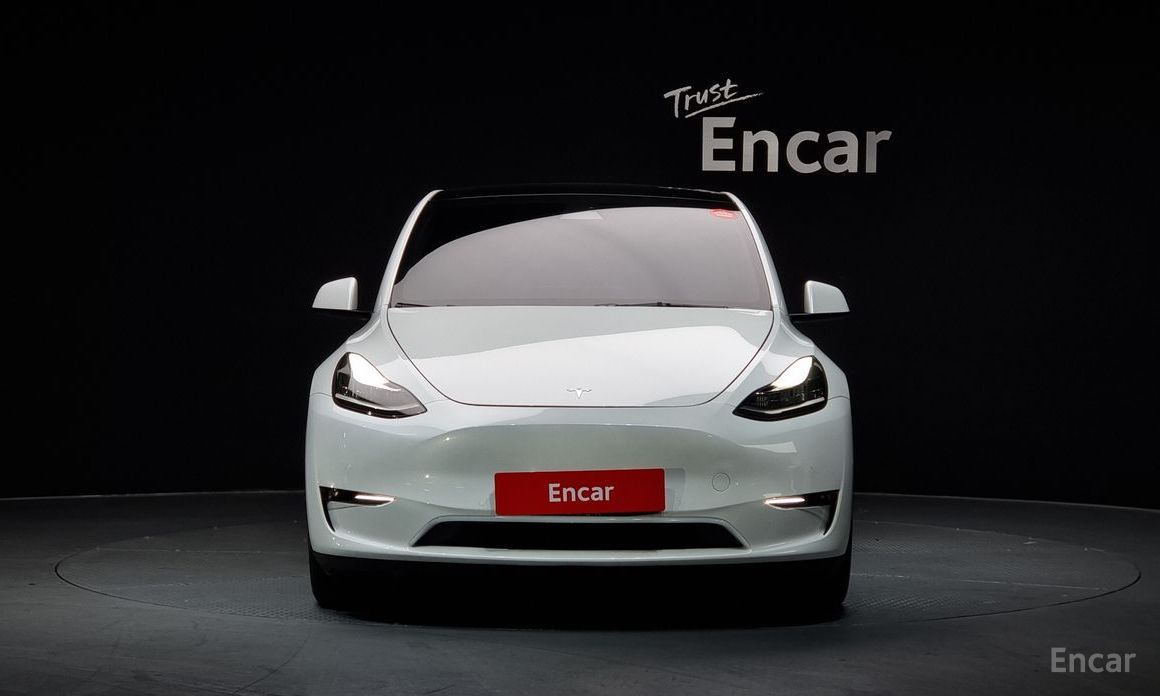 Tesla Model Y Long Range №4