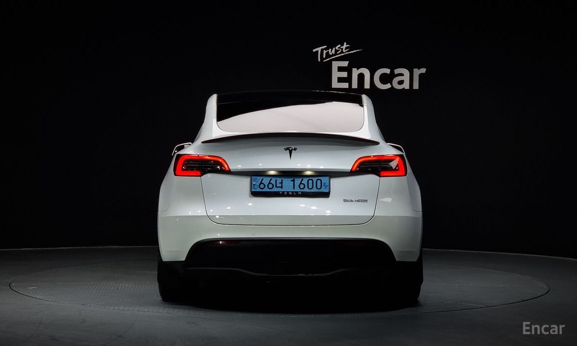Tesla Model Y Long Range №5