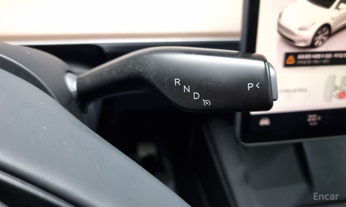 Tesla Model Y Long Range №10