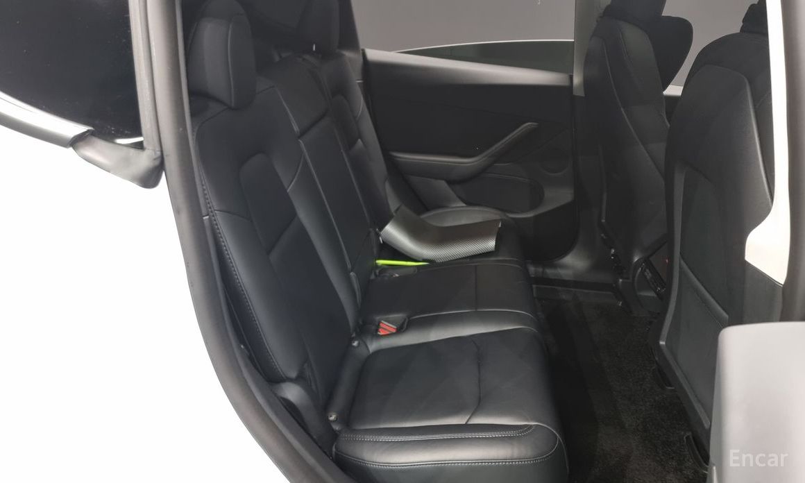 Tesla Model Y Long Range №12