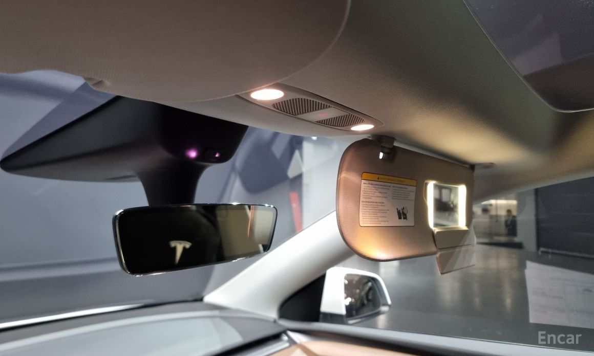 Tesla Model Y Long Range №19