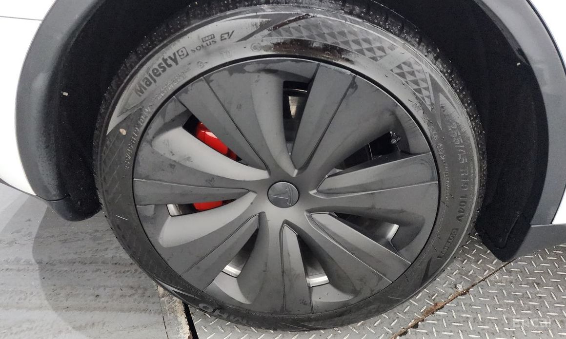 Tesla Model Y Long Range №6