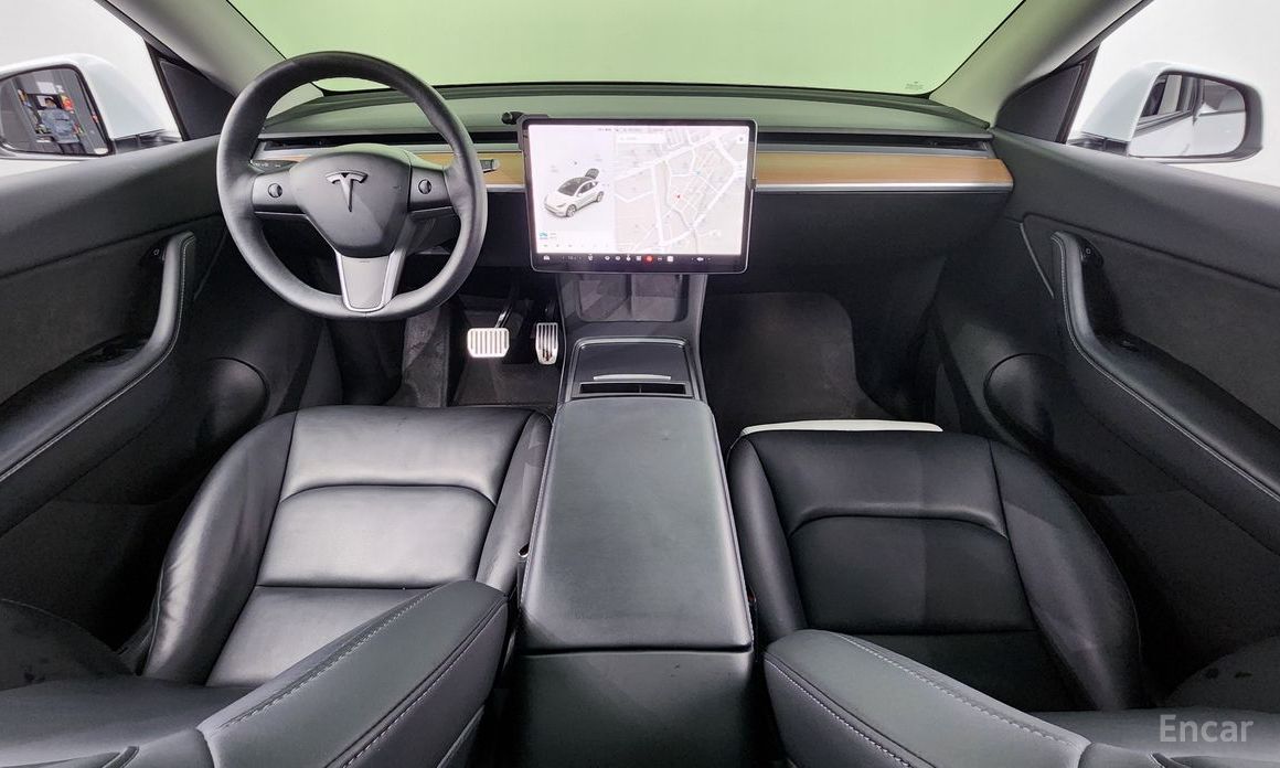 Tesla Model Y Long Range №8