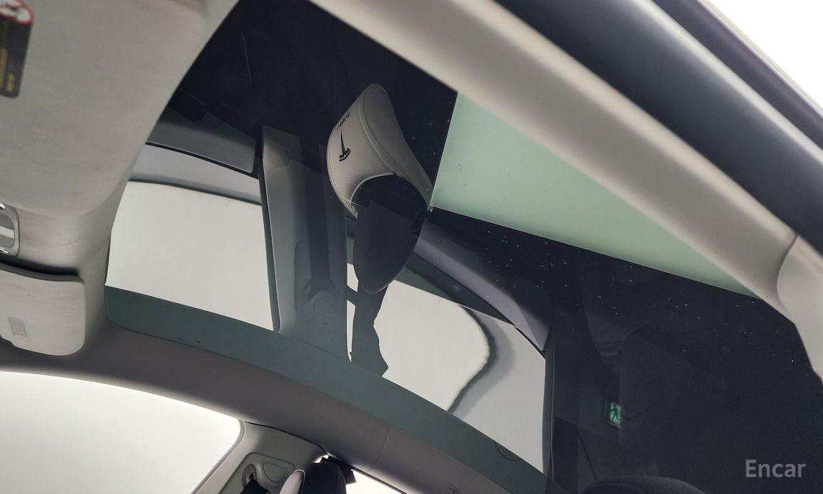 Tesla Model Y Long Range №19