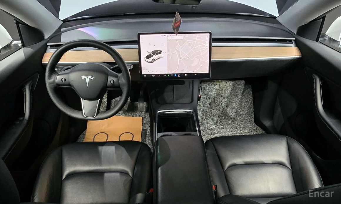 Model Y Long Range 8