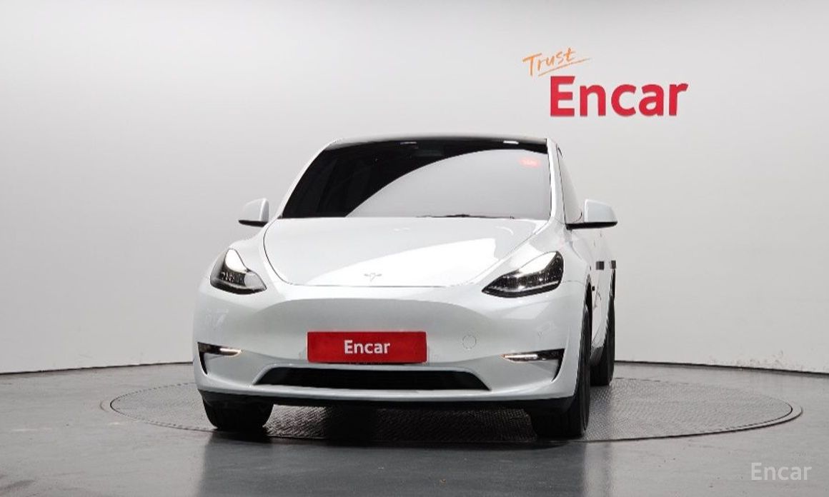 Tesla Model Y Long Range №4