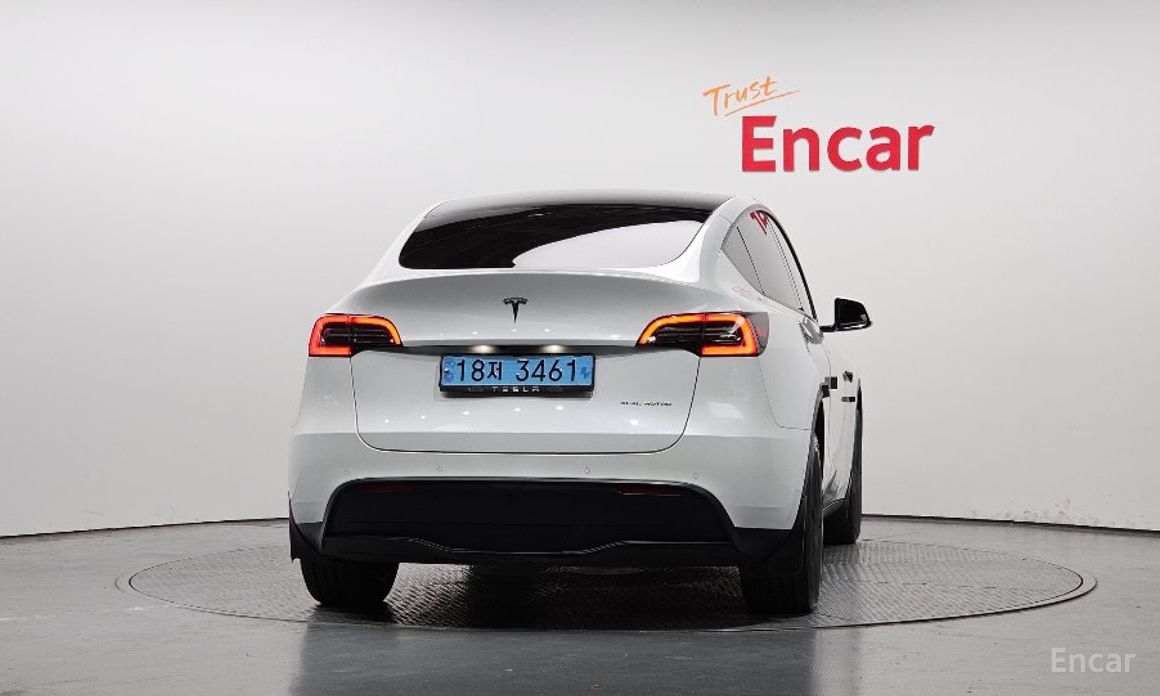 Tesla Model Y Long Range №5