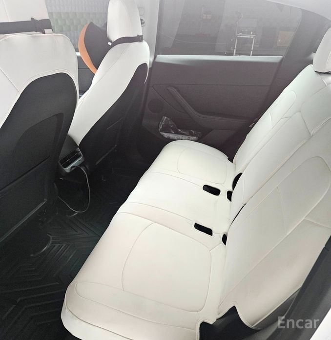 Tesla Model Y Long Range №12