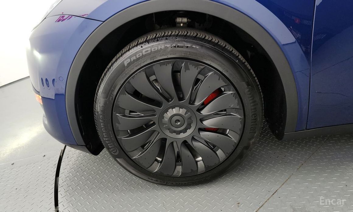 Tesla Model Y Long Range №6