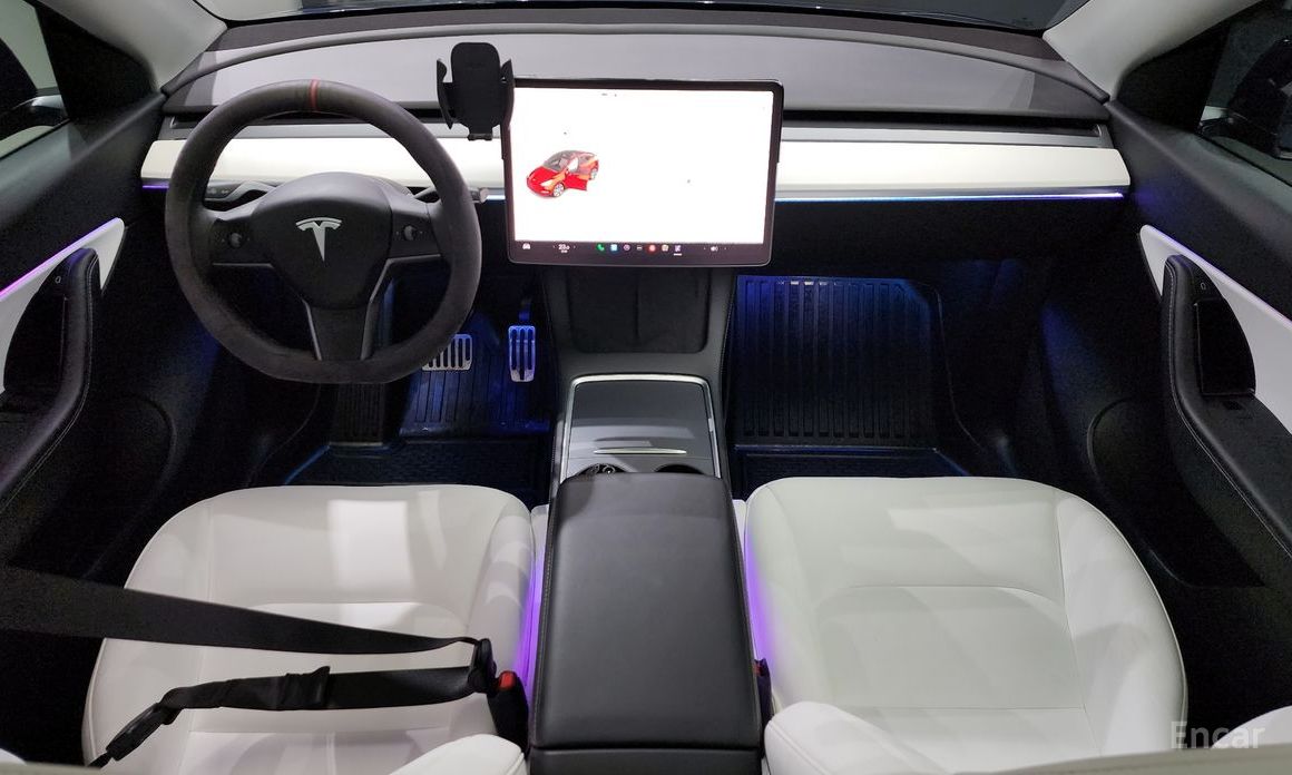 Tesla Model Y Long Range №8