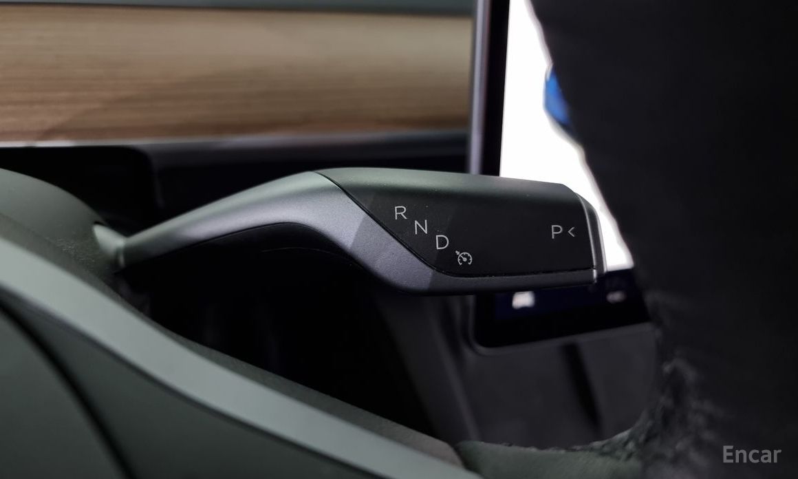 Tesla Model Y Long Range №10
