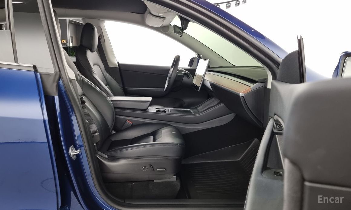 Tesla Model Y Long Range №12