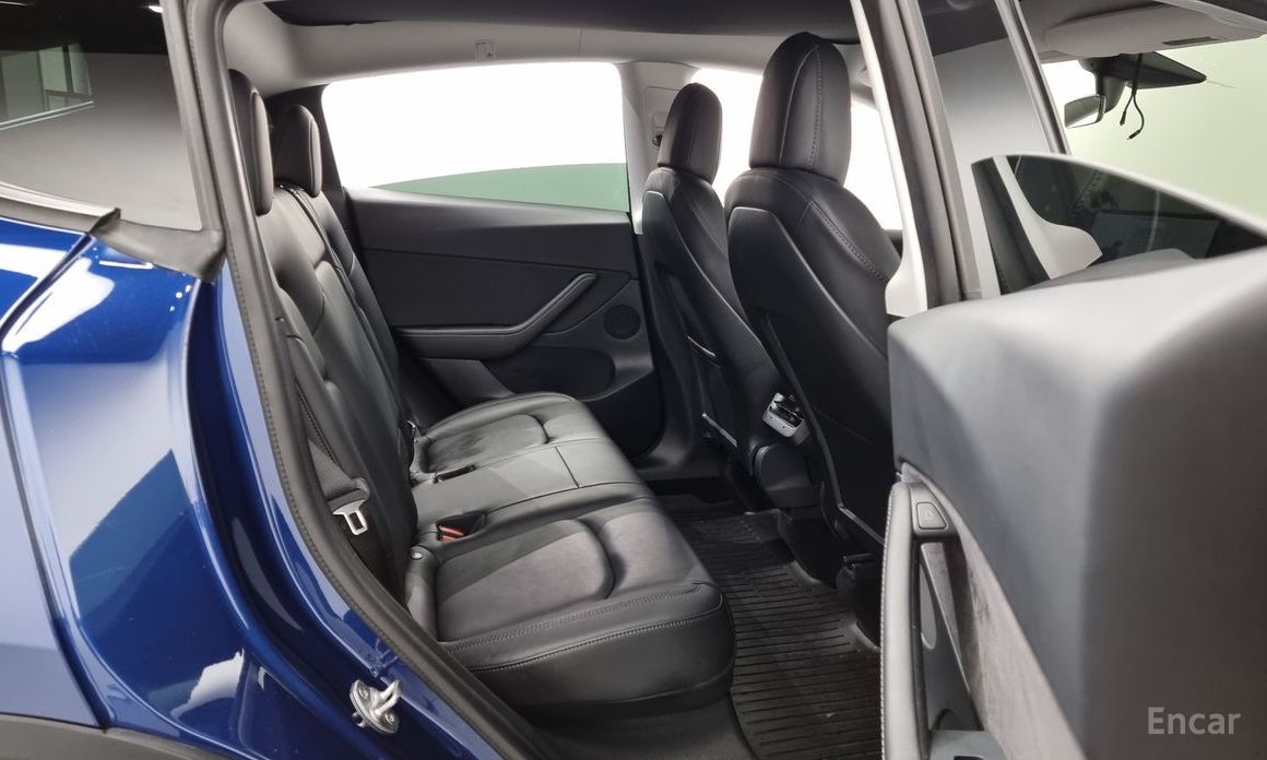 Tesla Model Y Long Range №13