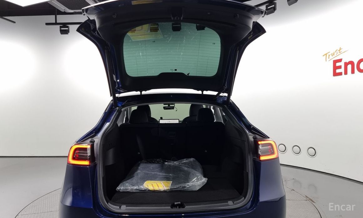 Tesla Model Y Long Range №21
