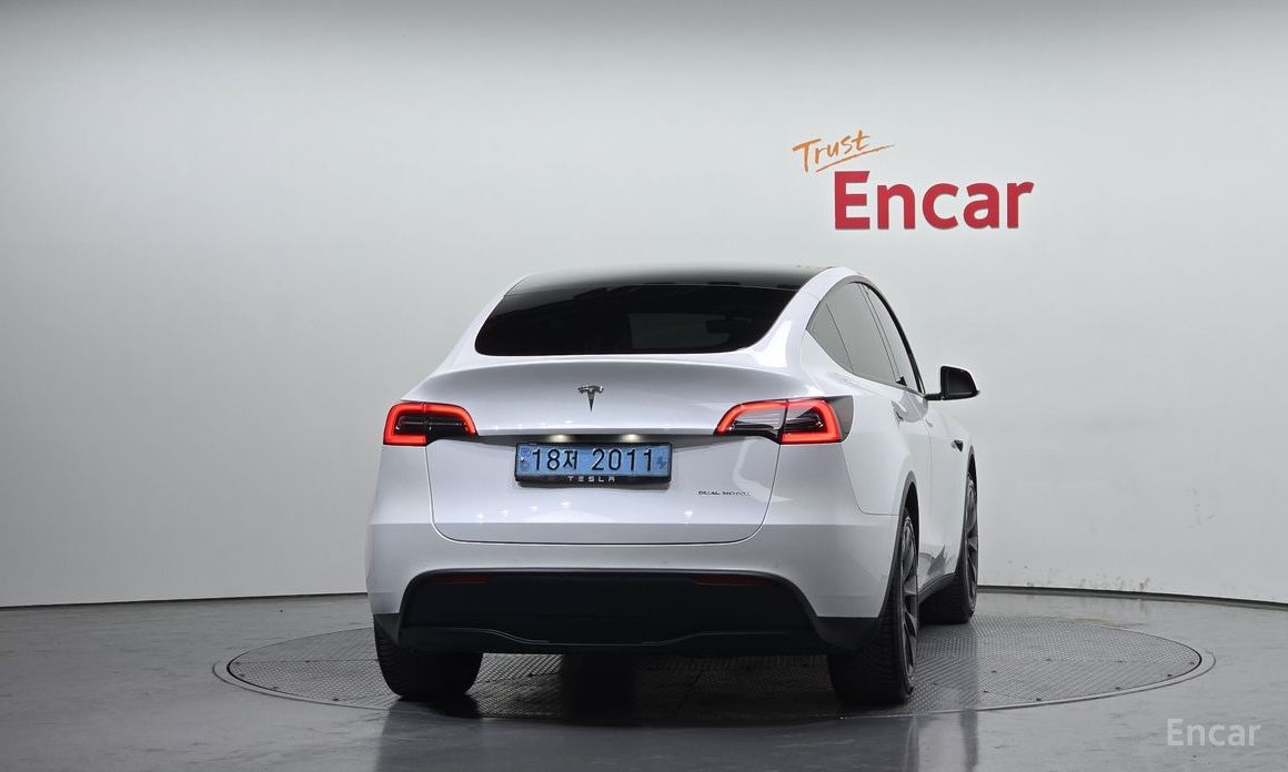 Tesla Model Y Long Range №5