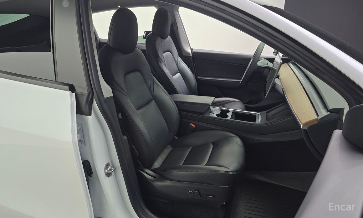 Tesla Model Y Long Range №13