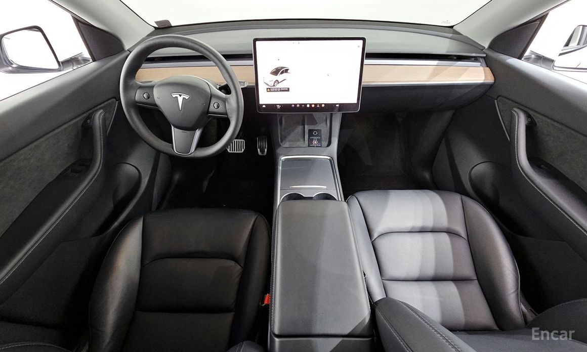 Model Y Long Range 8