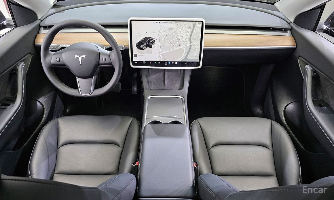 Model Y Long Range 8