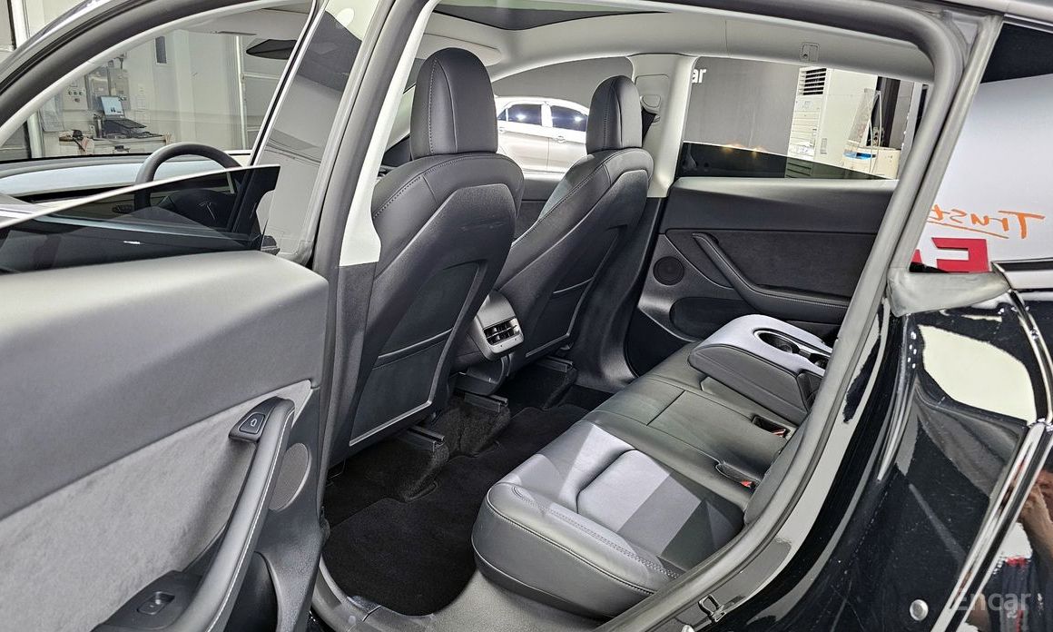 Model Y Long Range 12