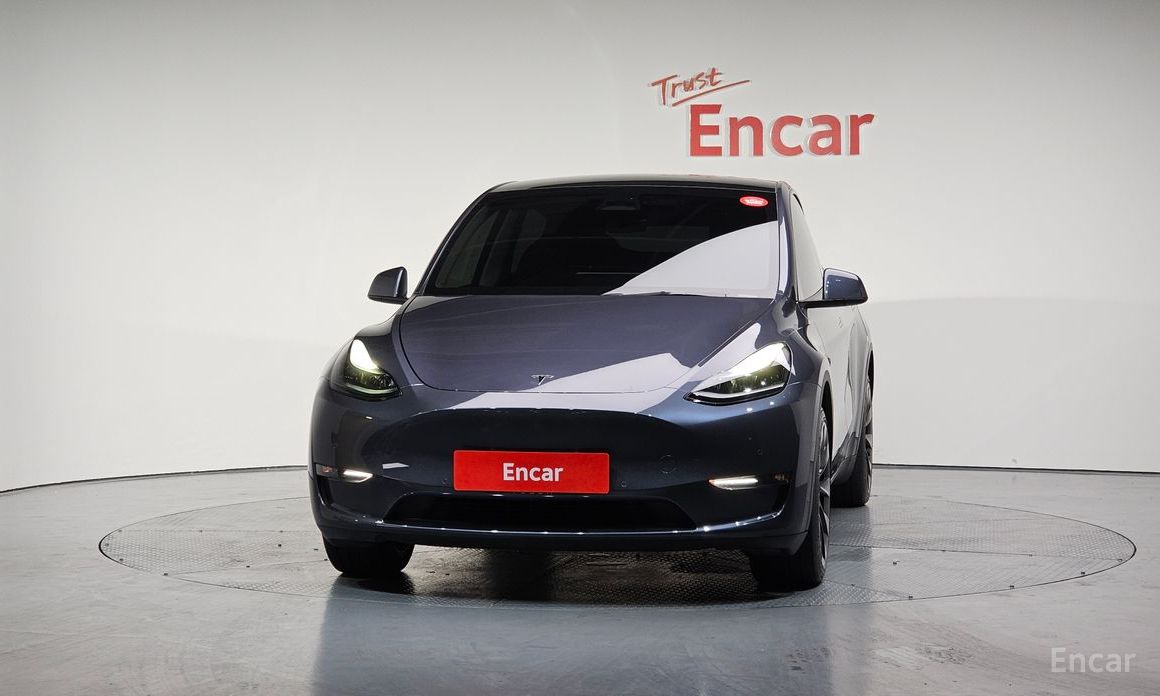 Model Y Long Range 4