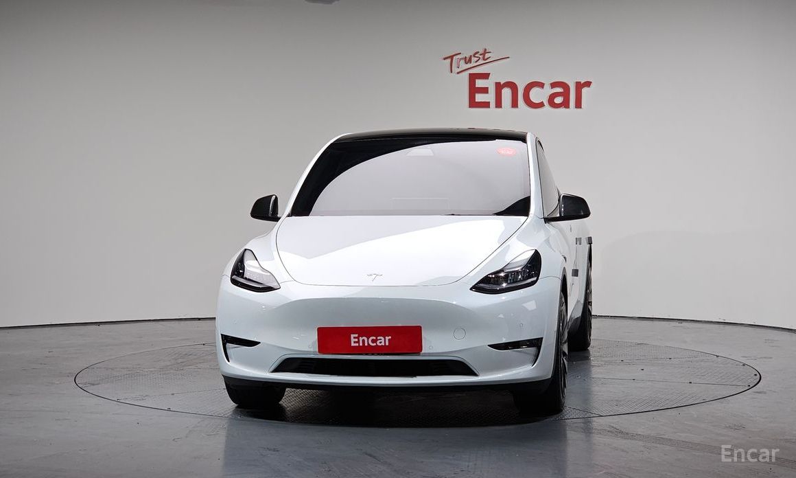 Model Y Long Range 4